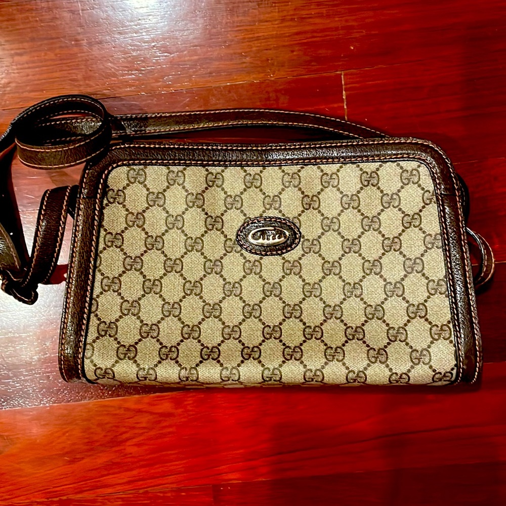 Vintage Gucci crossbody bag